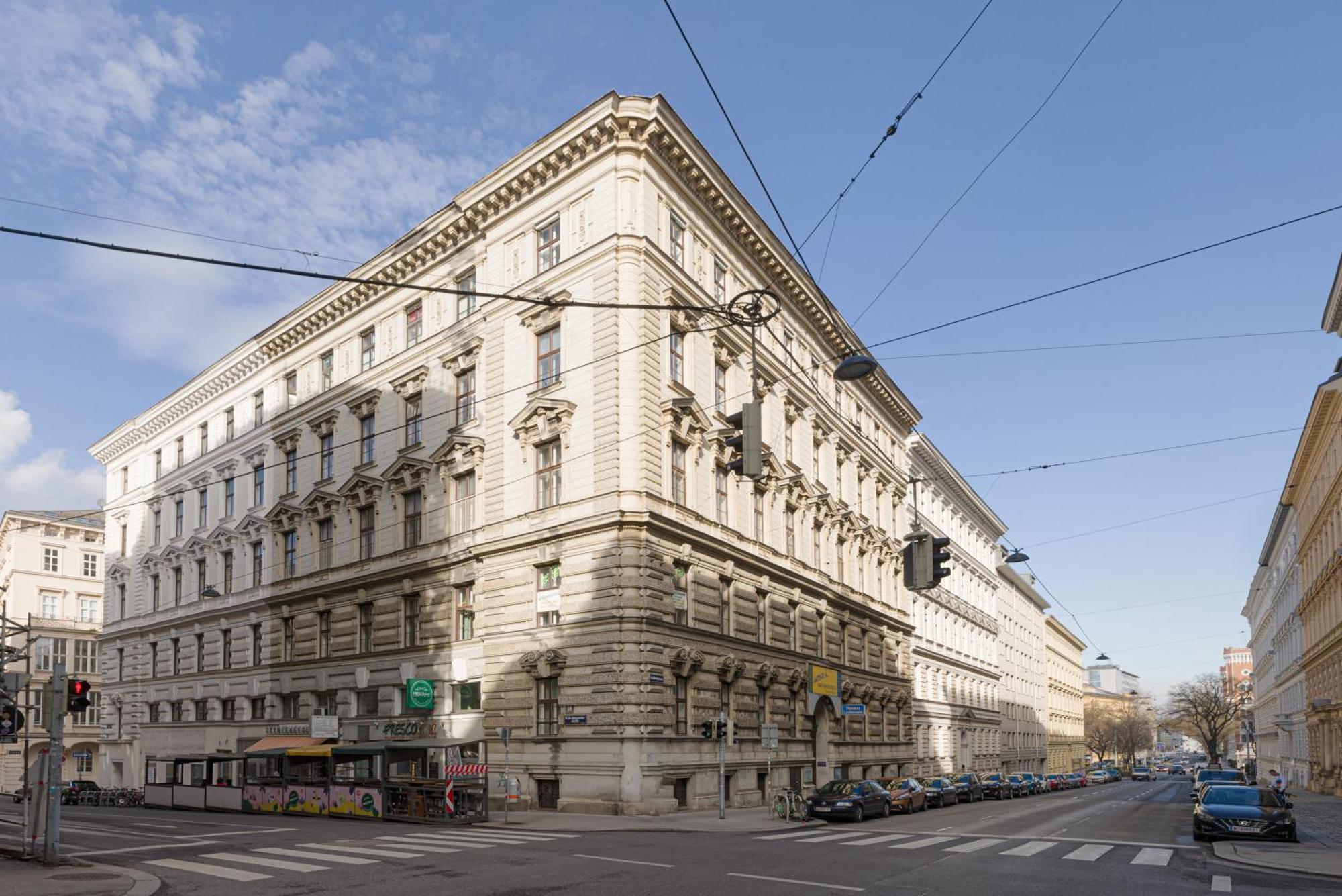 Pension Votiv Vienna Exterior photo